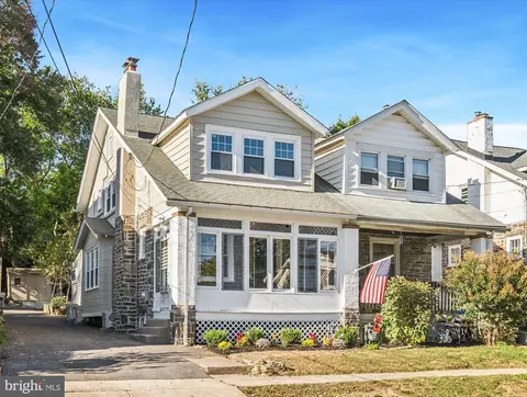 344 Spring Rd, Havertown, PA 19083