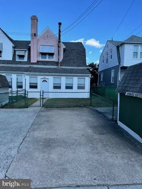 Exterior - 31 Spruce St, Marcus Hook, PA 19061 photo 6 of 7
