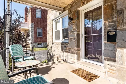408 Eagle Rd, Havertown, PA 19083 photo 2