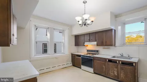 307 W Wayne Ave, Wayne, PA 19087 photo 11