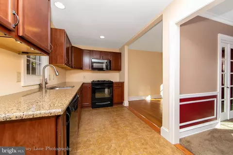10 Windsor Cir, Springfield, PA 19064 photo 29