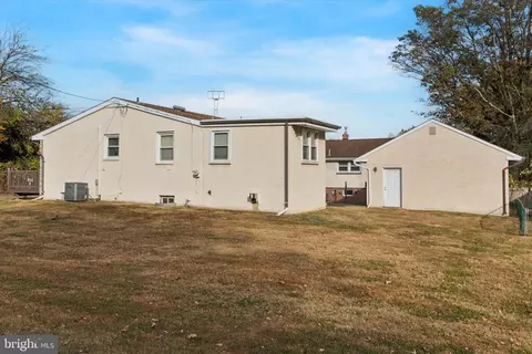 Exterior - 205 Beech St, Boothwyn, PA 19061 photo 4 of 4