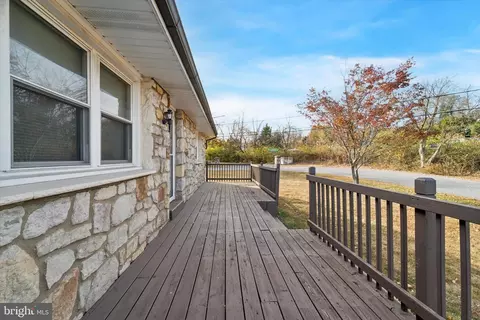 Exterior - 205 Beech St, Boothwyn, PA 19061 photo 2 of 4