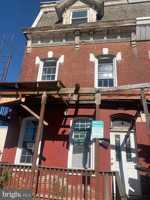 927 Morton Ave, Chester, PA 19013