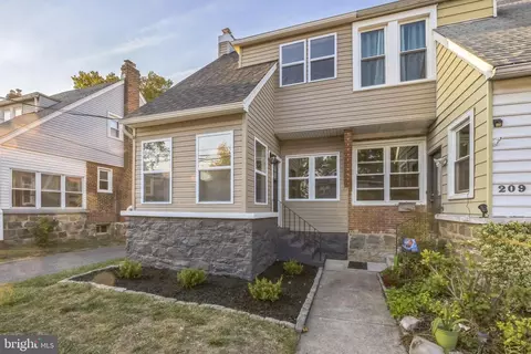 211 Urban Ave, Norwood, PA 19074