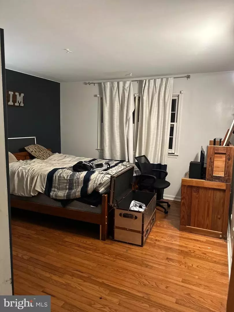 Bedroom - 454 Brookfield Rd, Drexel Hill, PA 19026 photo 2 of 3