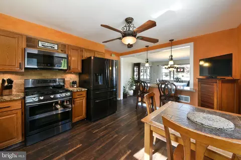 Kitchen - 314 Ogden Pl, Springfield, PA 19064 photo 1 of 4