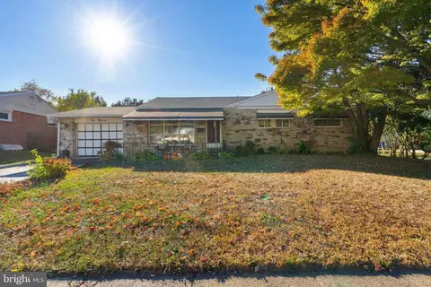 113 Butt Ln, Aston, PA 19014