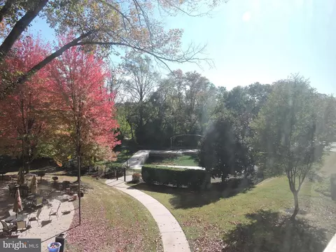 1030 E Lancaster Ave #226, Bryn Mawr, PA 19010
