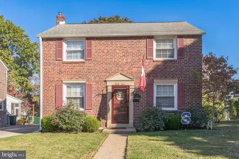 33 Netherwood Dr, Springfield, PA 19064