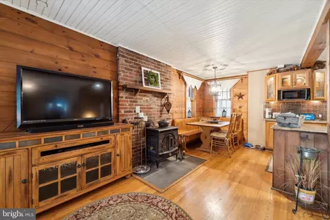 237 E Springfield Rd, Springfield, PA 19064 photo 8