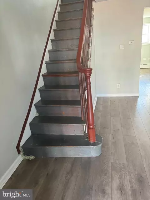 7128 Radbourne Rd, Upper Darby, PA 19082 photo 5