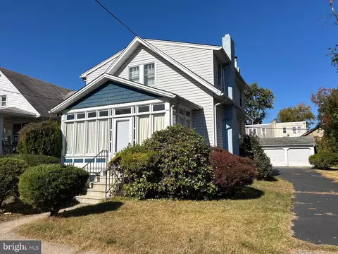 58 S Pennock Ave, Upper Darby, PA 19082