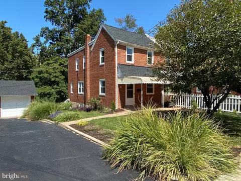 315 Birchwood Rd, Aldan, PA 19018