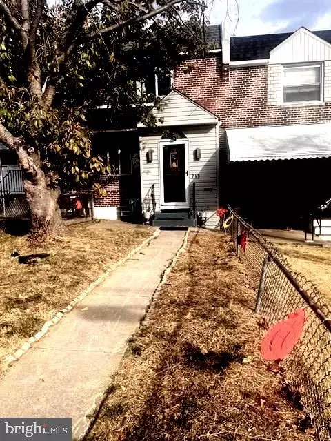719 Taylor Dr, Folcroft, PA 19032