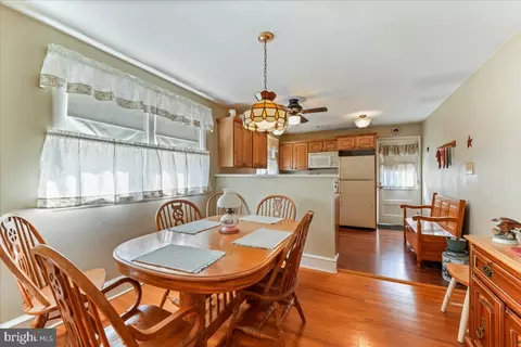 518 Broadview Rd, Upper Darby, PA 19082 photo 9