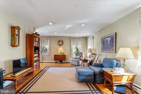518 Broadview Rd, Upper Darby, PA 19082 photo 6