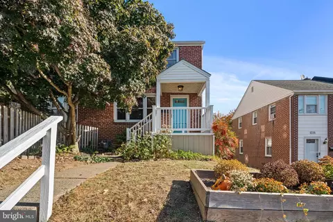 1233 Cobbs St, Drexel Hill, PA 19026