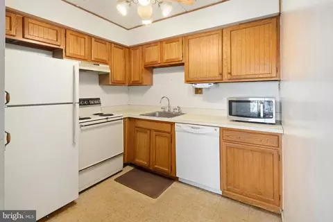 3421 W Chester Pike #A32, Newtown Square, PA 19073