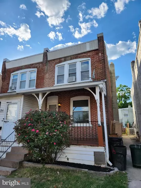 1316 E 12th St, Crum Lynne, PA 19022