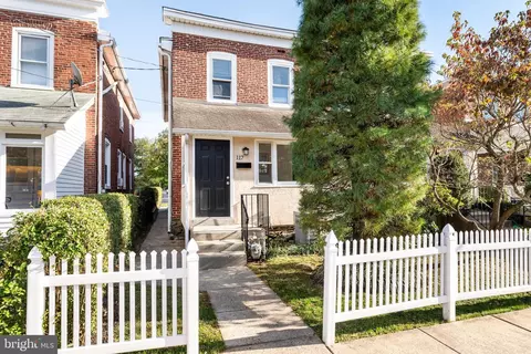 117 Summit Ter, Bryn Mawr, PA 19010