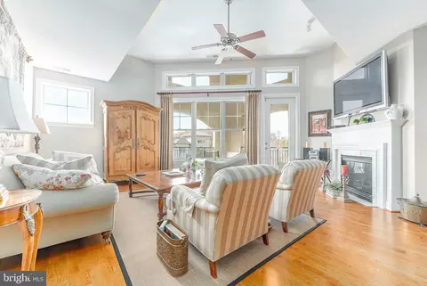 241 Cornerstone Dr, Newtown Square, PA 19073