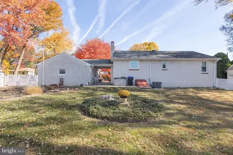 2210 Wharton Ave, Boothwyn, PA 19061 photo 6