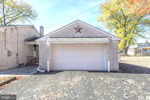 2210 Wharton Ave, Boothwyn, PA 19061 photo 5