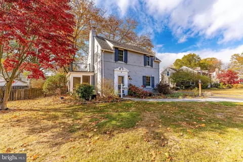 413 Golfview Rd, Wallingford, PA 19086 photo 2