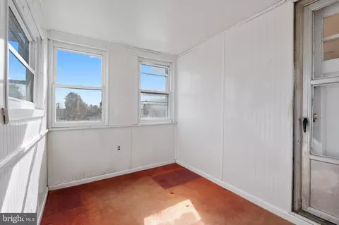 1012 Anderson Ave, Marcus Hook, PA 19061 photo 4