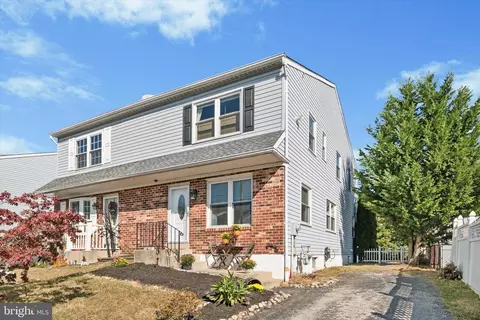 230 Summit Ave, Glenolden, PA 19036
