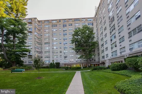 1030 E Lancaster Ave #201, Bryn Mawr, PA 19010