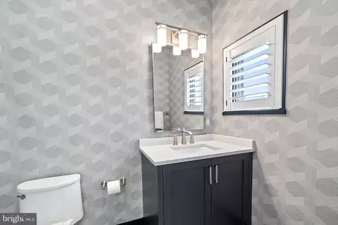427 E Lancaster Ave #2302, Wayne, PA 19087 photo 40