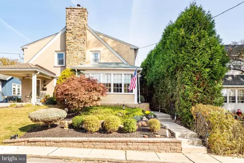 27 Good Shepherd Ter, Bryn Mawr, PA 19010