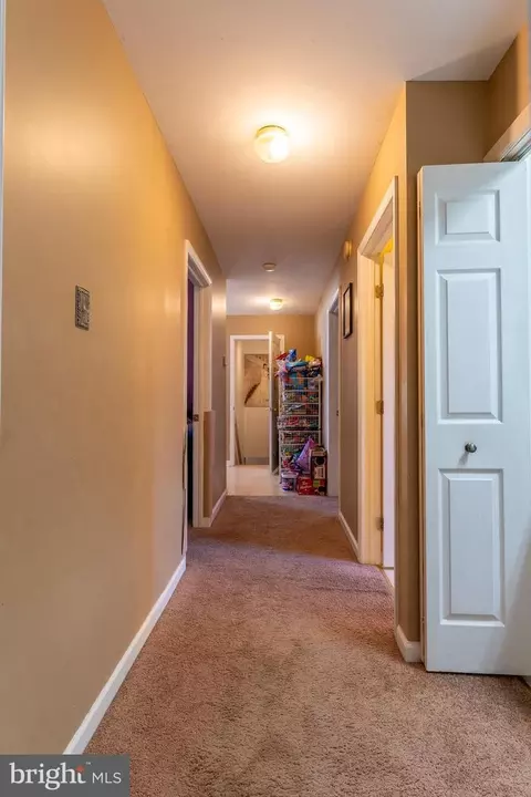 23 Patriot Ct, Ogden, PA 19061 photo 12