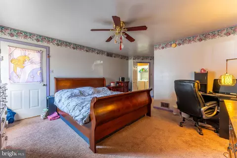 23 Patriot Ct, Ogden, PA 19061 photo 11