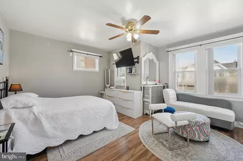Bedroom - 330 Bayard Rd, Upper Darby, PA 19082 photo 2 of 3