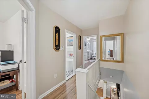 Entry Way - 330 Bayard Rd, Upper Darby, PA 19082 photo 3 of 3