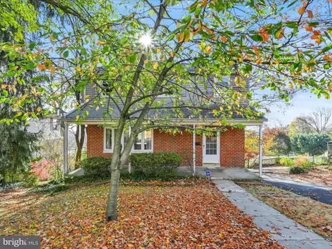 924 Woodside Ave, Secane, PA 19018