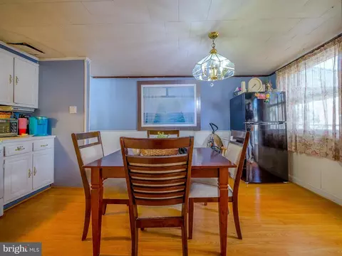 306 E Ridge Rd, Linwood, PA 19061 photo 5