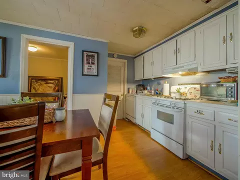 306 E Ridge Rd, Linwood, PA 19061 photo 4
