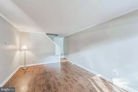 Living - 1308 Cable Hill Dr, Springfield, PA 19064 photo 2 of 6