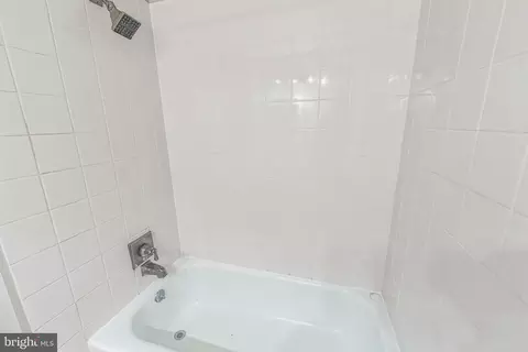 Bath - 1308 Cable Hill Dr, Springfield, PA 19064 photo 1 of 1