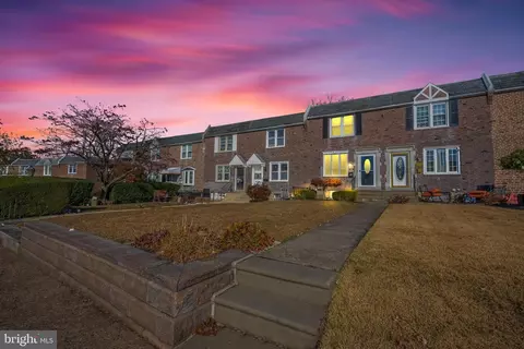 305 Westpark Ln, Clifton Heights, PA 19018