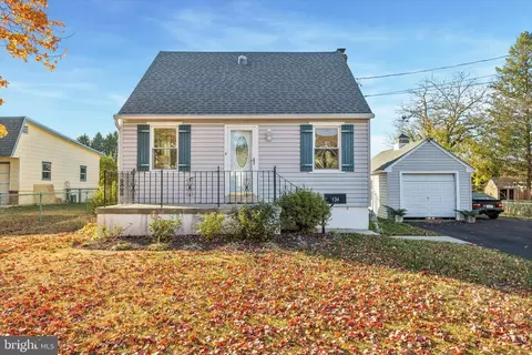 134 3rd Ave, Broomall, PA 19008
