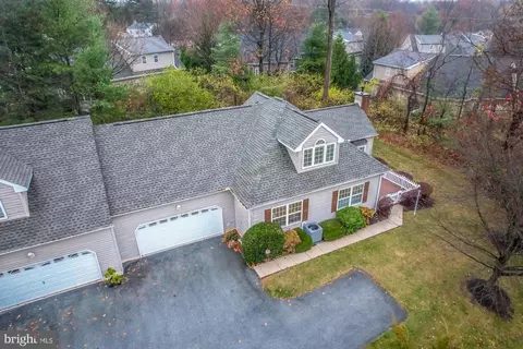 3302 Century Ln, Chadds Ford, PA 19317