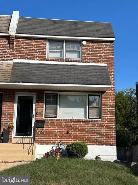 319 W 23rd St, Chester, PA 19013