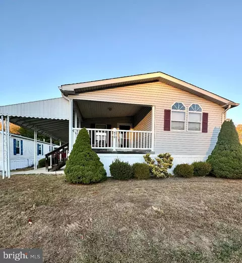 410 White Sands Dr, Media, PA 19063