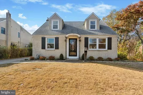 306 Taylor Rd, Springfield, PA 19064