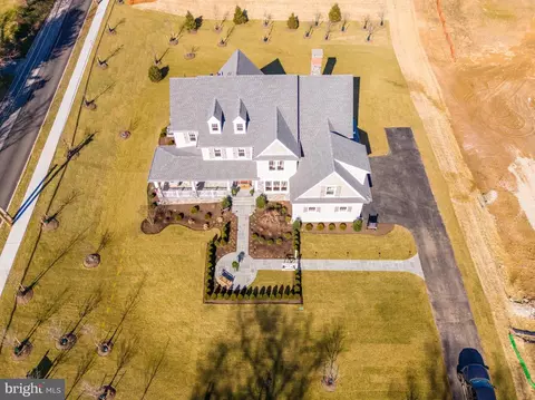 View/Area - 321 E Beechtree Ln, Wayne, PA 19087 photo 4 of 5